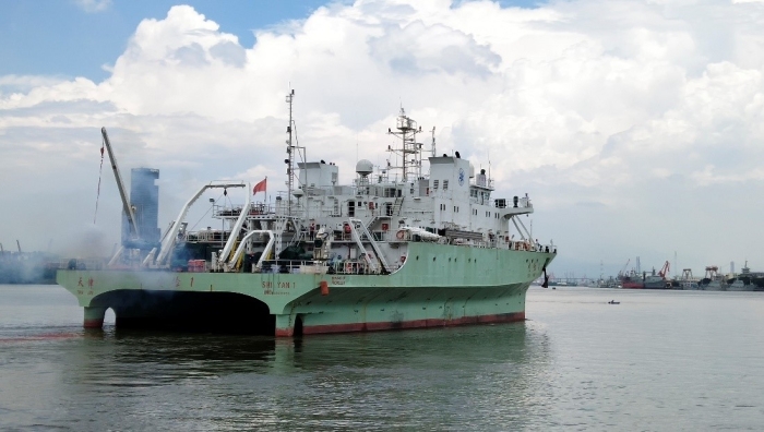 R/V 